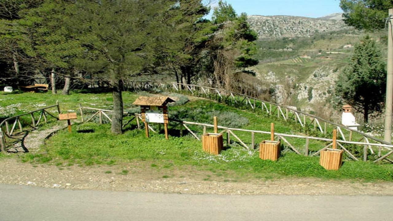 B&B Il Melograno Tortorella Kültér fotó