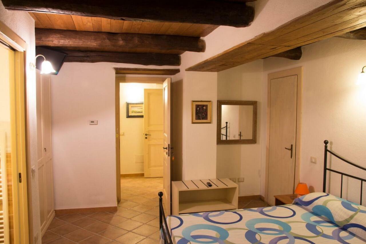 B&B Il Melograno Tortorella Kültér fotó